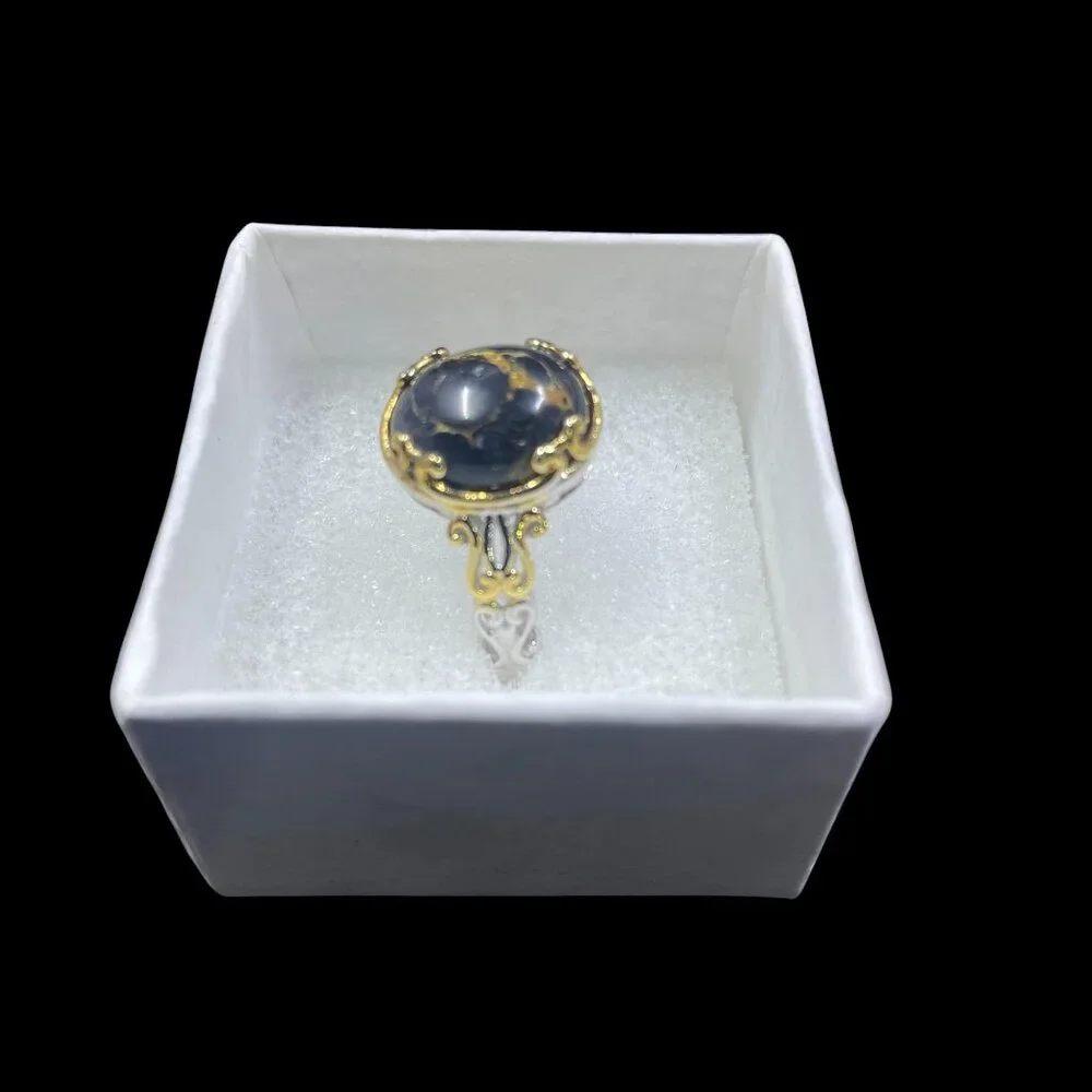 STS Karis Silver Tone Gold Accents Black Gold Veined Stone‎ Cocktail Ring NWT - Picture 2 of 8